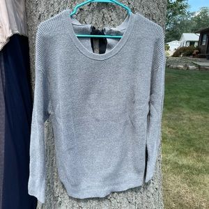 1X Falls Creek grey sweater